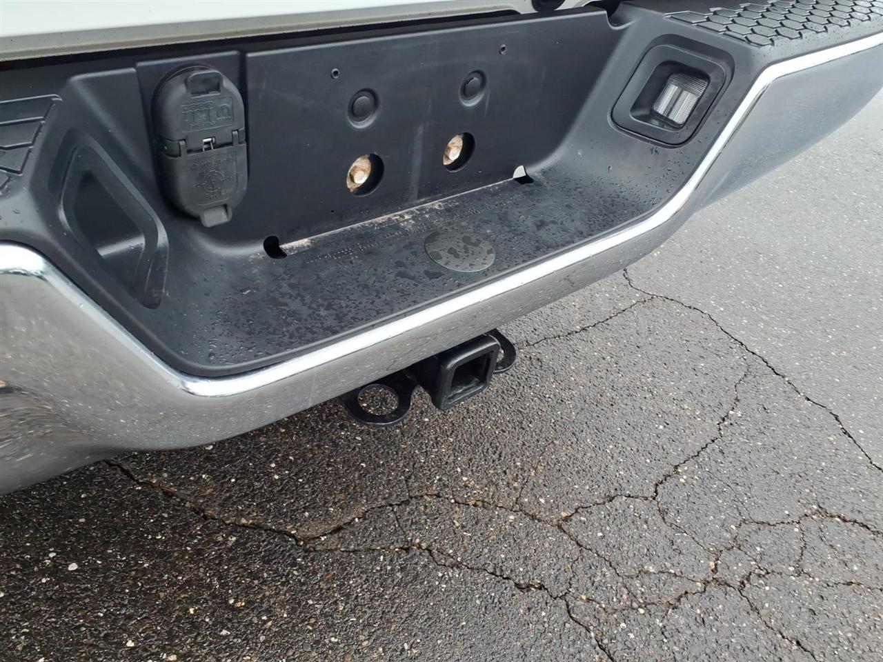 RAM 1500 Classic Tradesman 4x4 Quad Cab 6'4" Box 2022