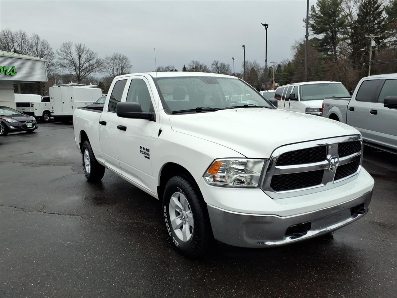 RAM 1500 Classic Tradesman 4x4 Quad Cab 6'4" Box 2022