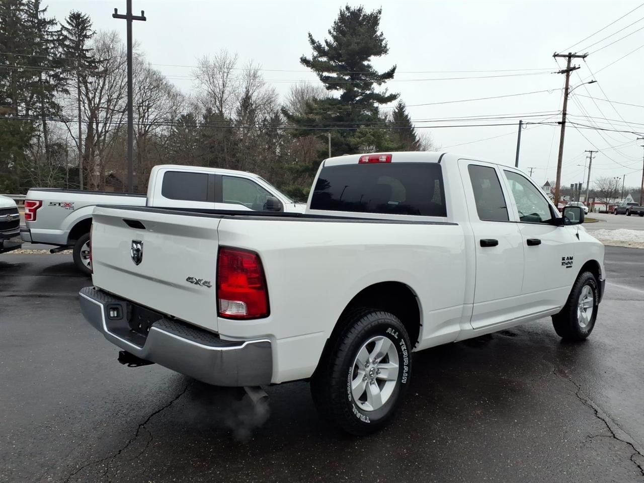 RAM 1500 Classic Tradesman 4x4 Quad Cab 6'4" Box 2022