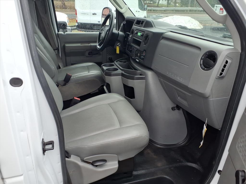 Ford E-Series Cutaway E-350 SRW 138" WB 2021