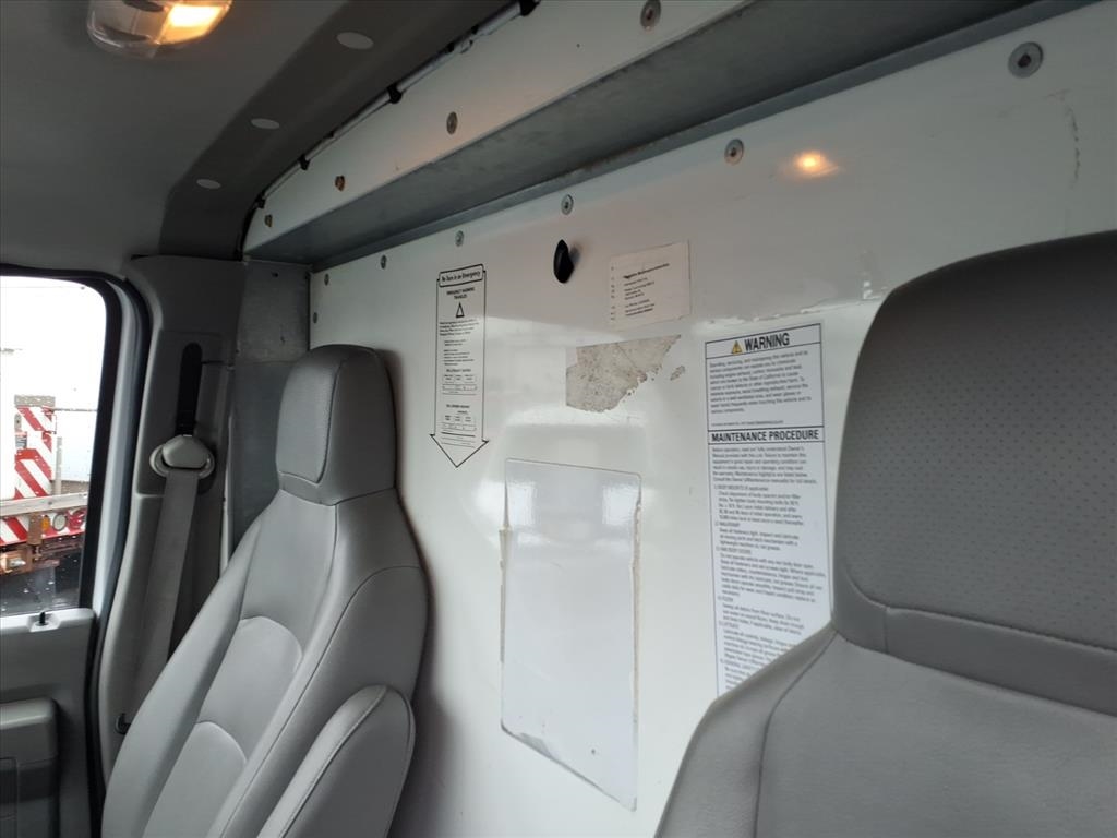 Ford E-Series Cutaway E-350 SRW 138" WB 2021