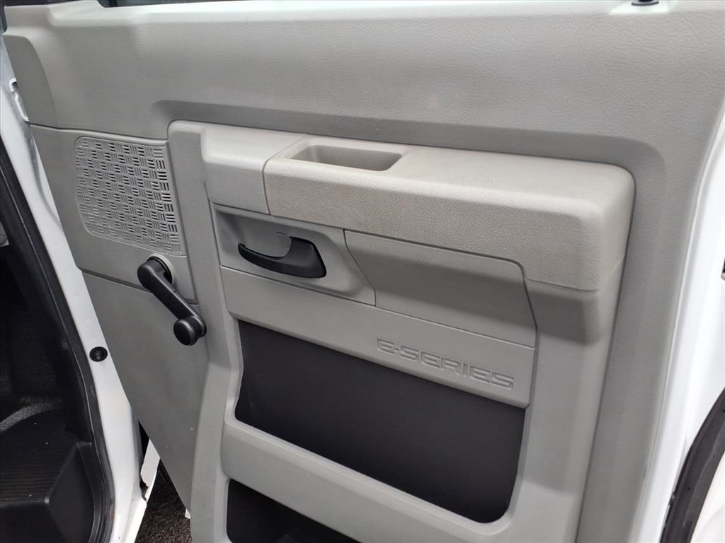 Ford E-Series Cutaway E-350 SRW 138" WB 2021