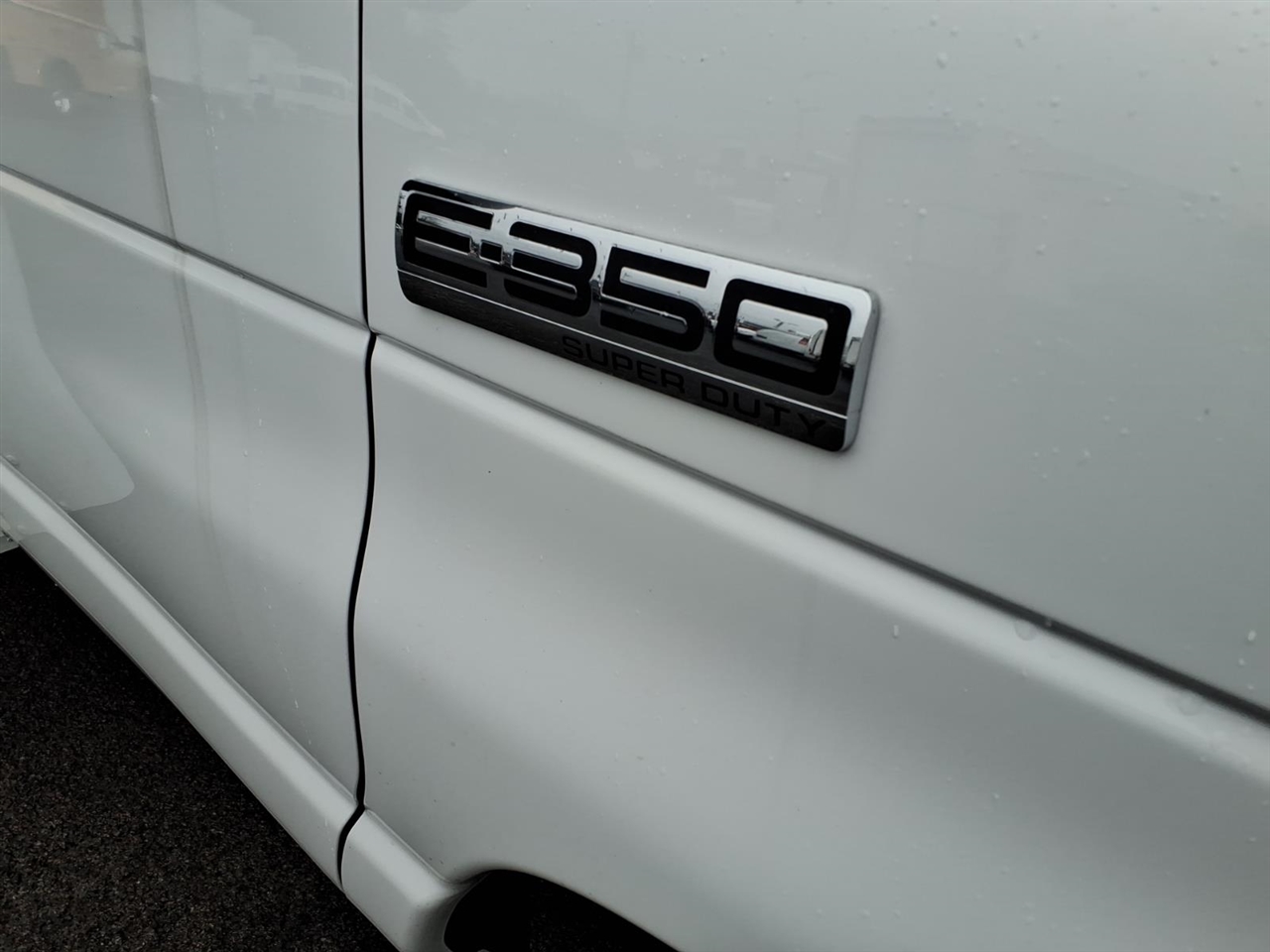 Ford E-Series Cutaway E-350 SRW 138" WB 2021