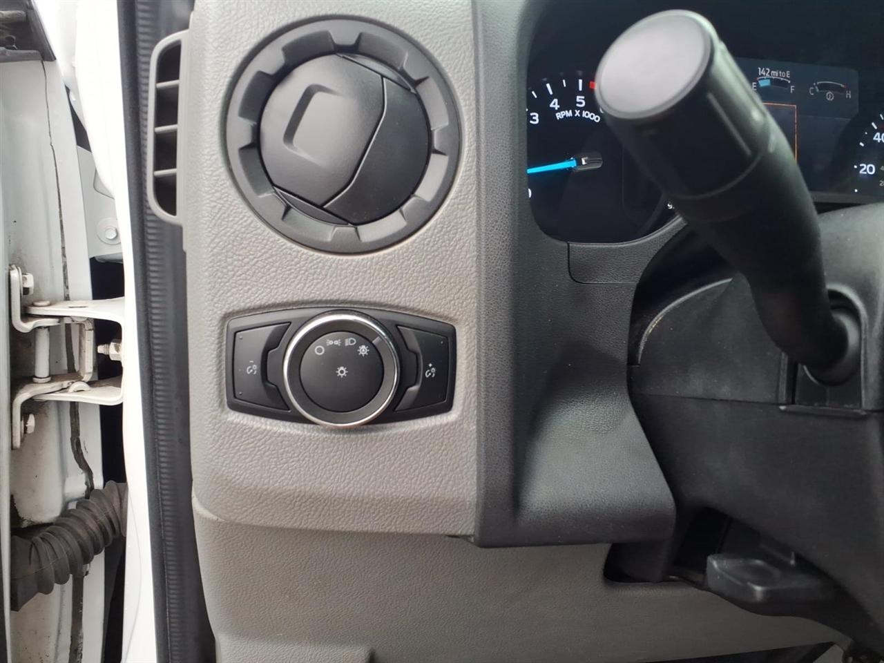 Ford E-Series Cutaway E-350 SRW 138" WB 2021