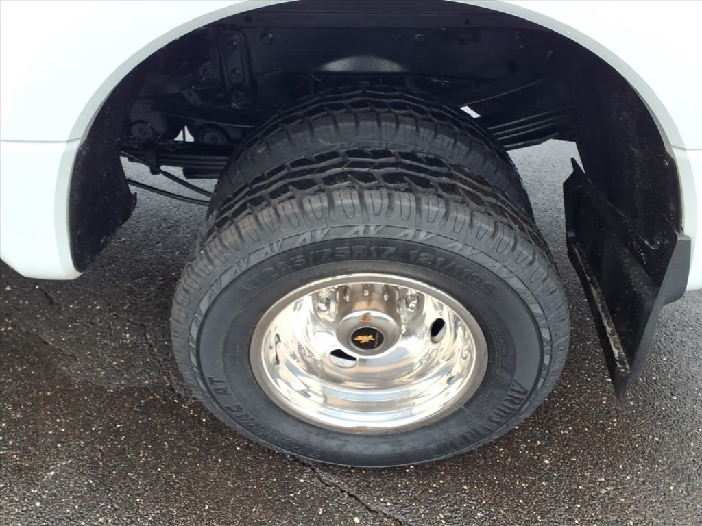 Ford Super Duty F-350 DRW XL 4WD Crew Cab 8' Box 2019