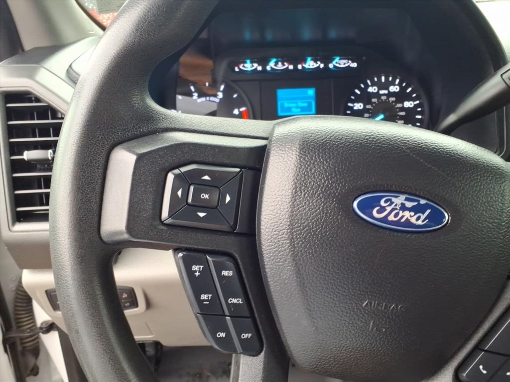 Ford Super Duty F-350 DRW XL 4WD Crew Cab 8' Box 2019