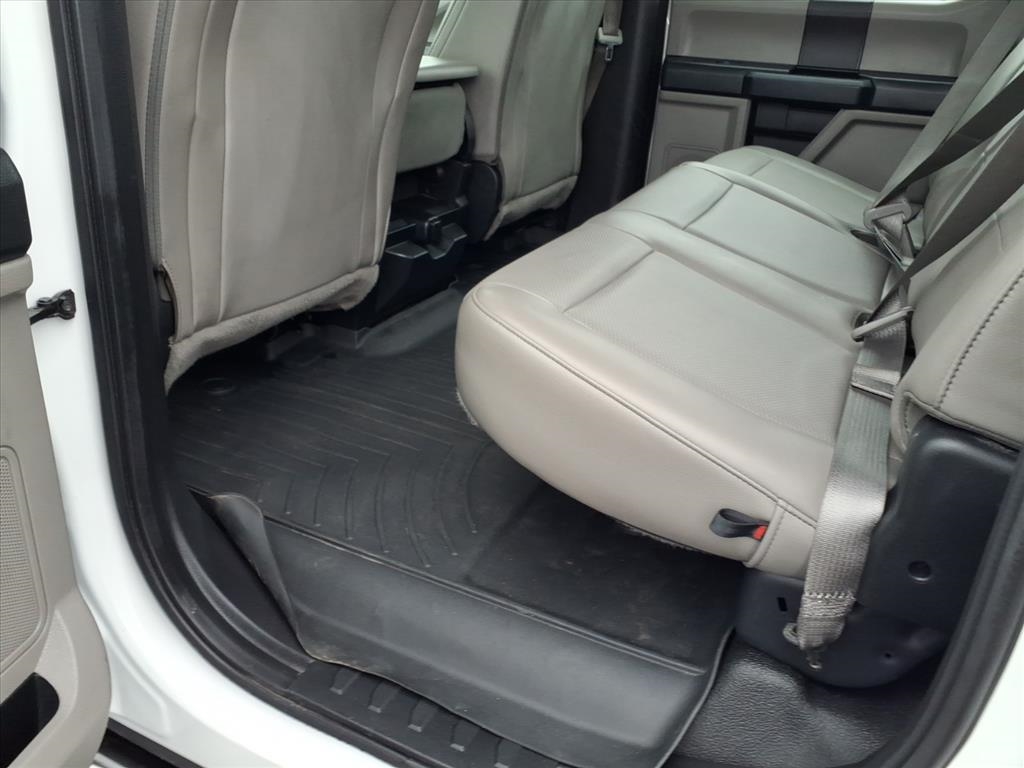 Ford Super Duty F-350 DRW XL 4WD Crew Cab 8' Box 2019