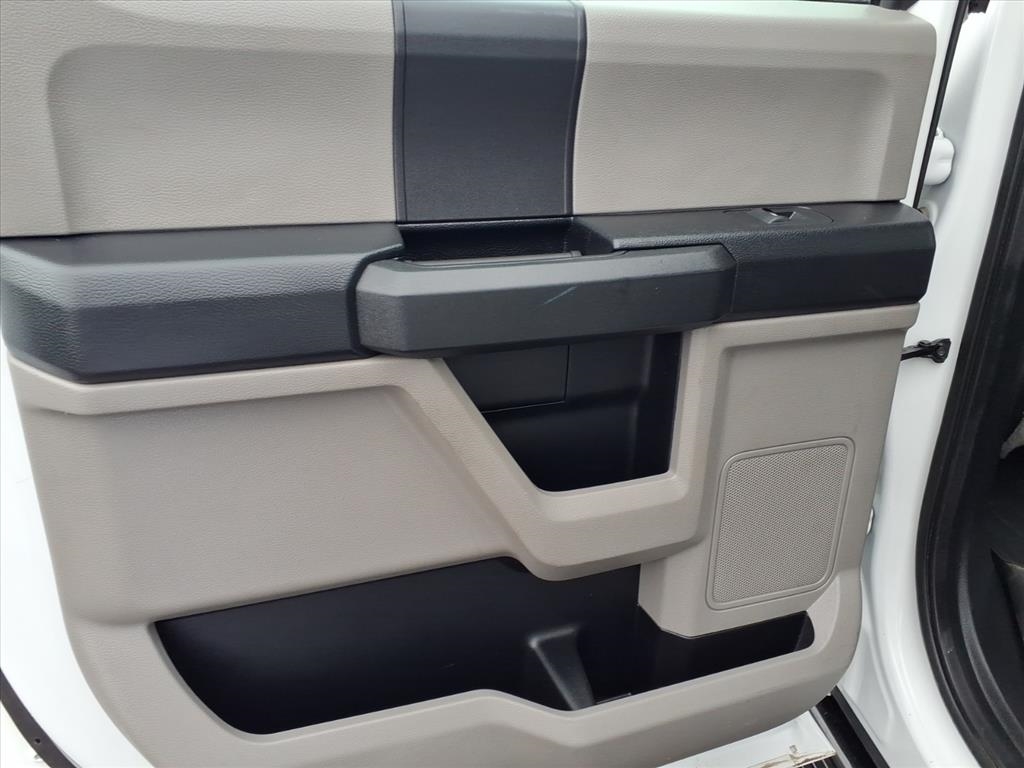 Ford Super Duty F-350 DRW XL 4WD Crew Cab 8' Box 2019