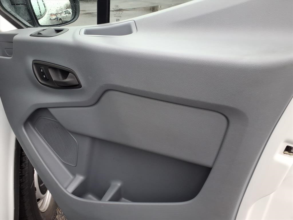 Ford Transit Van T-250 148" Low Rf 9000 GVWR Swing-Out RH Dr 2018