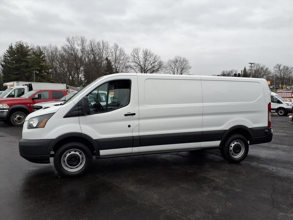 Ford Transit Van T-250 148" Low Rf 9000 GVWR Swing-Out RH Dr 2018