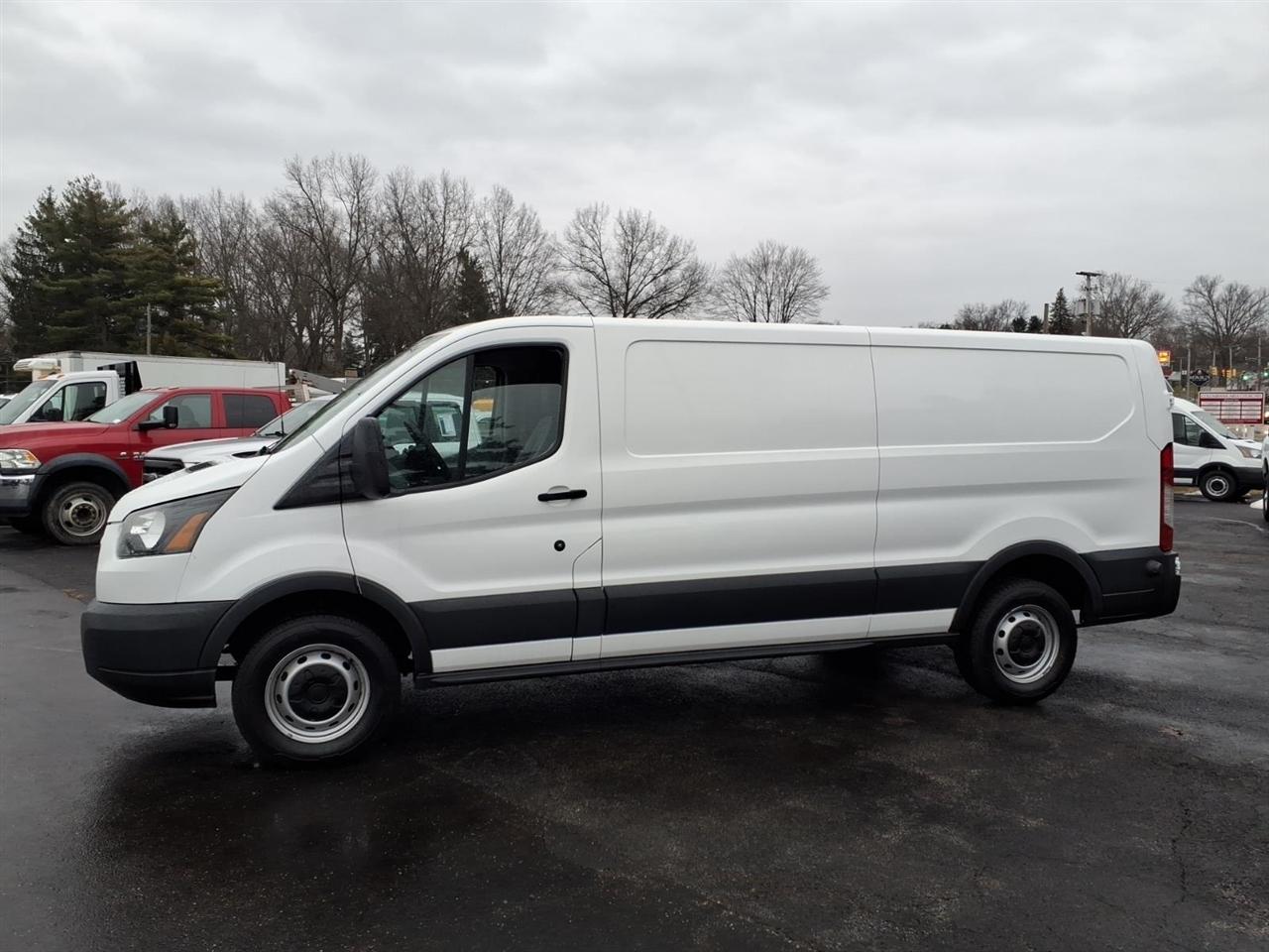 Ford Transit Van T-250 148" Low Rf 9000 GVWR Swing-Out RH Dr 2018