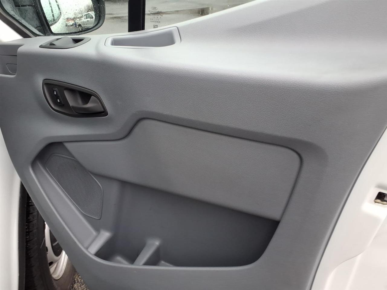 Ford Transit Van T-250 148" Low Rf 9000 GVWR Swing-Out RH Dr 2018