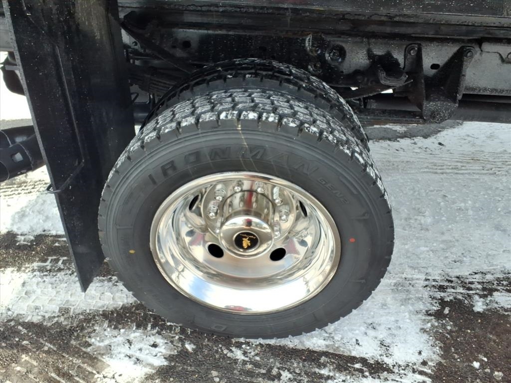 Ford Super Duty F-450 DRW 2WD Reg Cab 201" WB 120" CA XL 2016