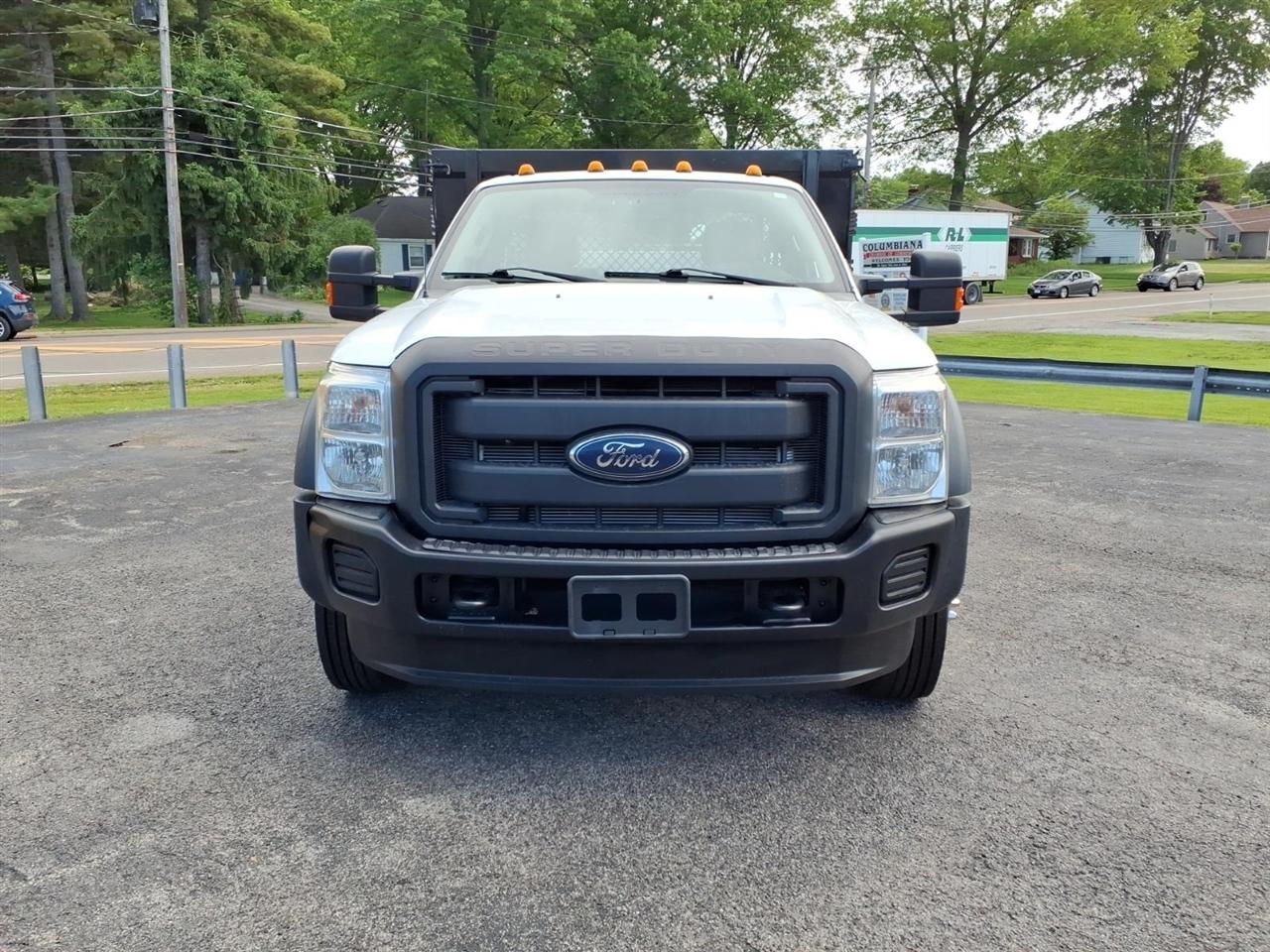 Ford Super Duty F-450 DRW 2WD Reg Cab 201" WB 120" CA XL 2016