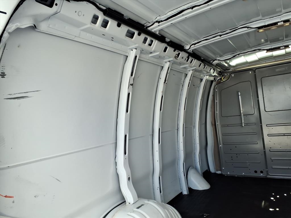 Chevrolet Express Cargo Van RWD 2500 135" 2019