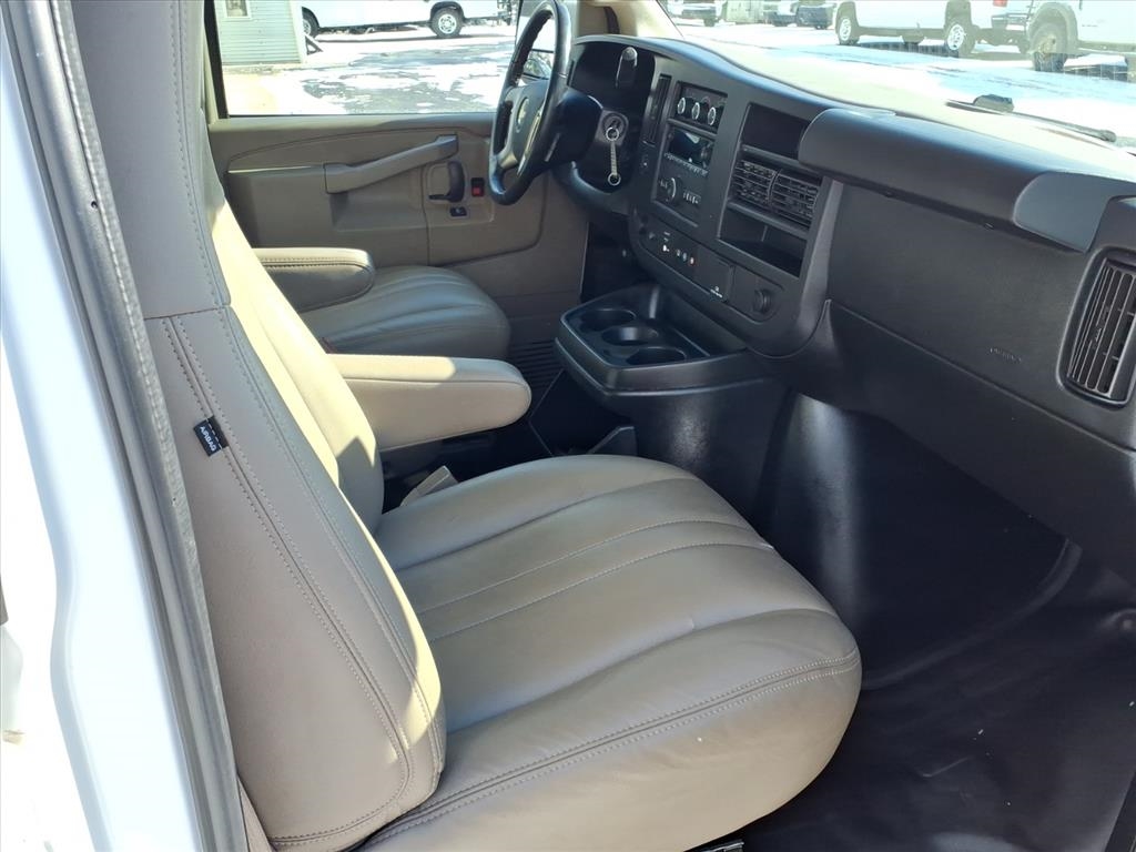 Chevrolet Express Cargo Van RWD 2500 135" 2019