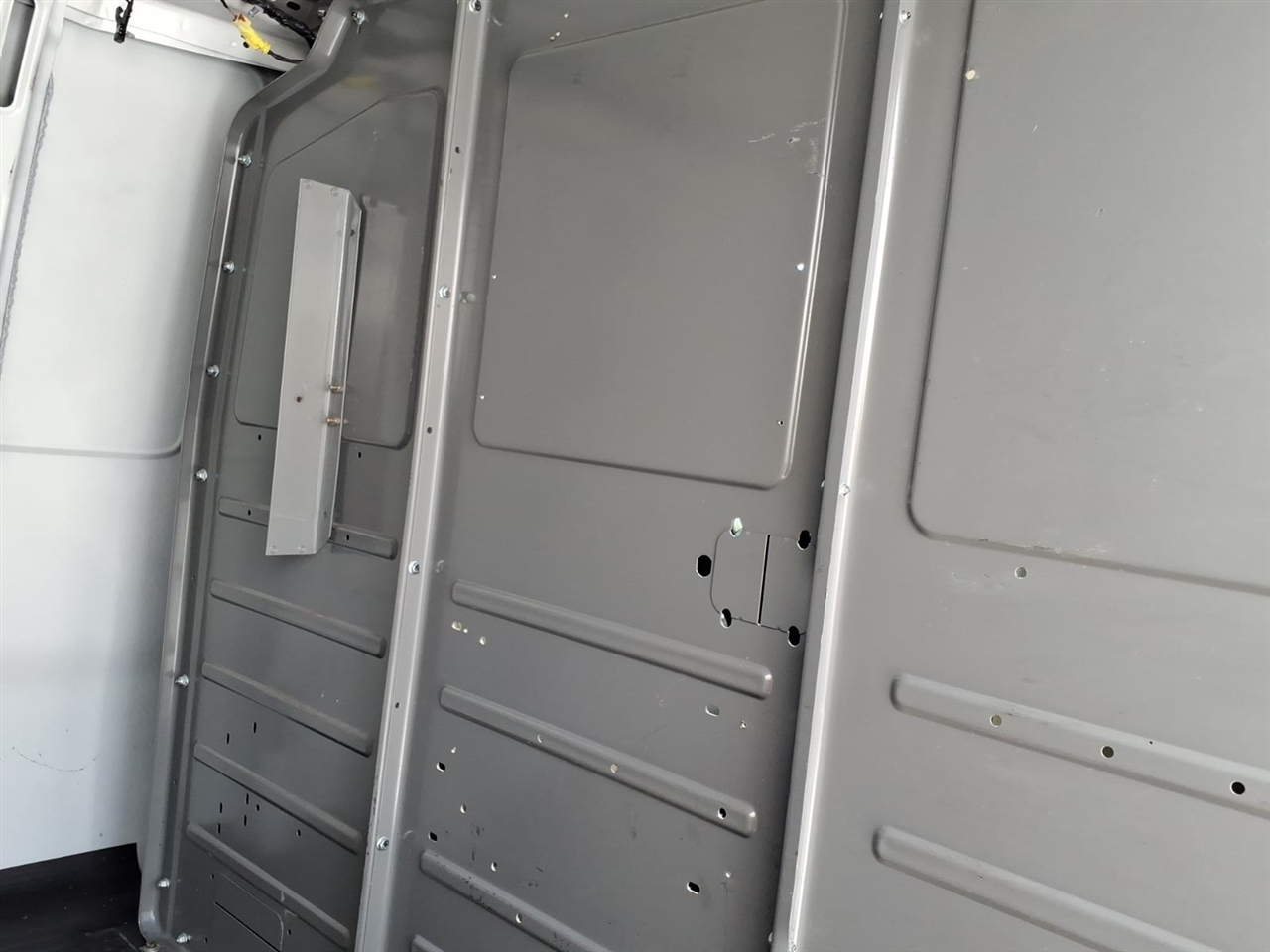 Chevrolet Express Cargo Van RWD 2500 135" 2019