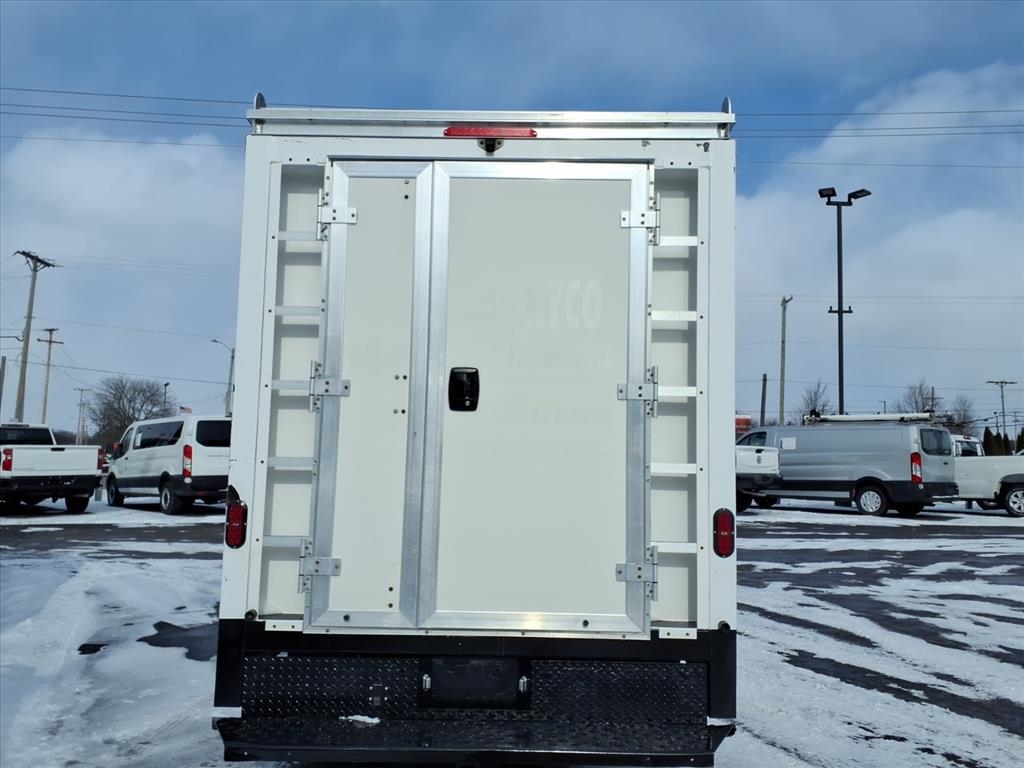 Chevrolet Express Commercial Cutaway 3500 Van 139" 2019