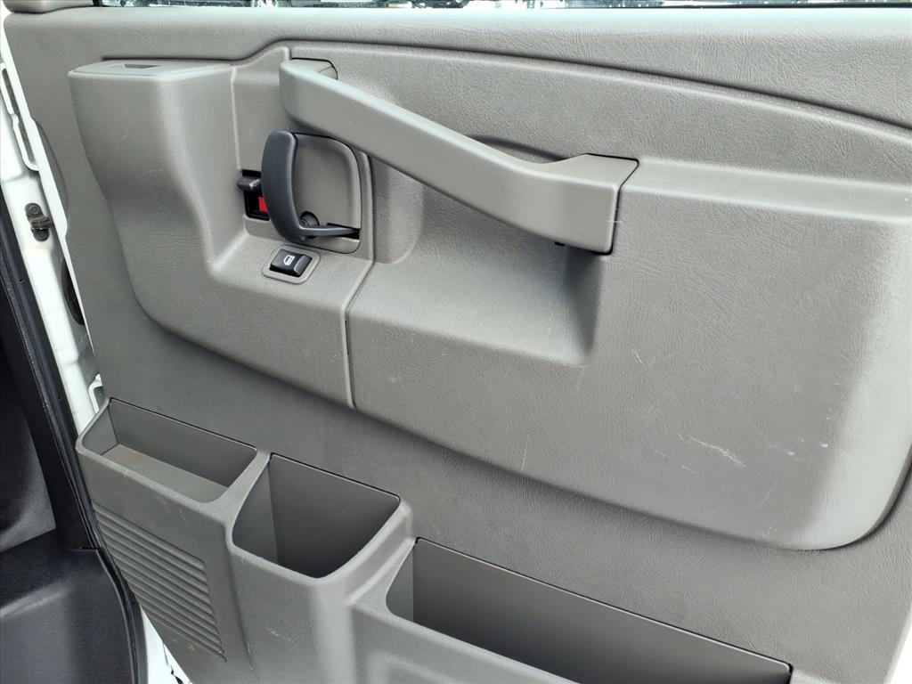 Chevrolet Express Commercial Cutaway 3500 Van 139" 2019