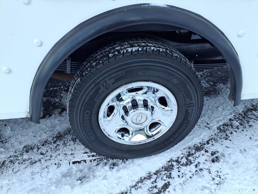 Chevrolet Express Commercial Cutaway 3500 Van 139" 2019