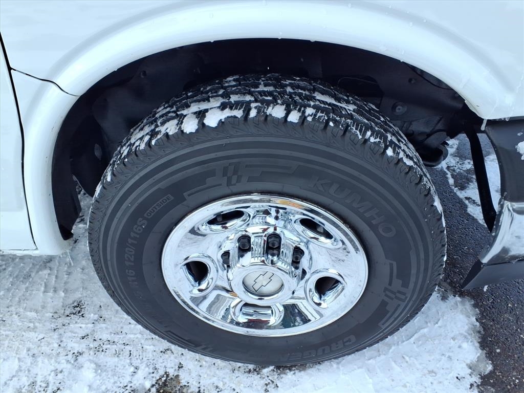 Chevrolet Express Commercial Cutaway 3500 Van 139" 2019