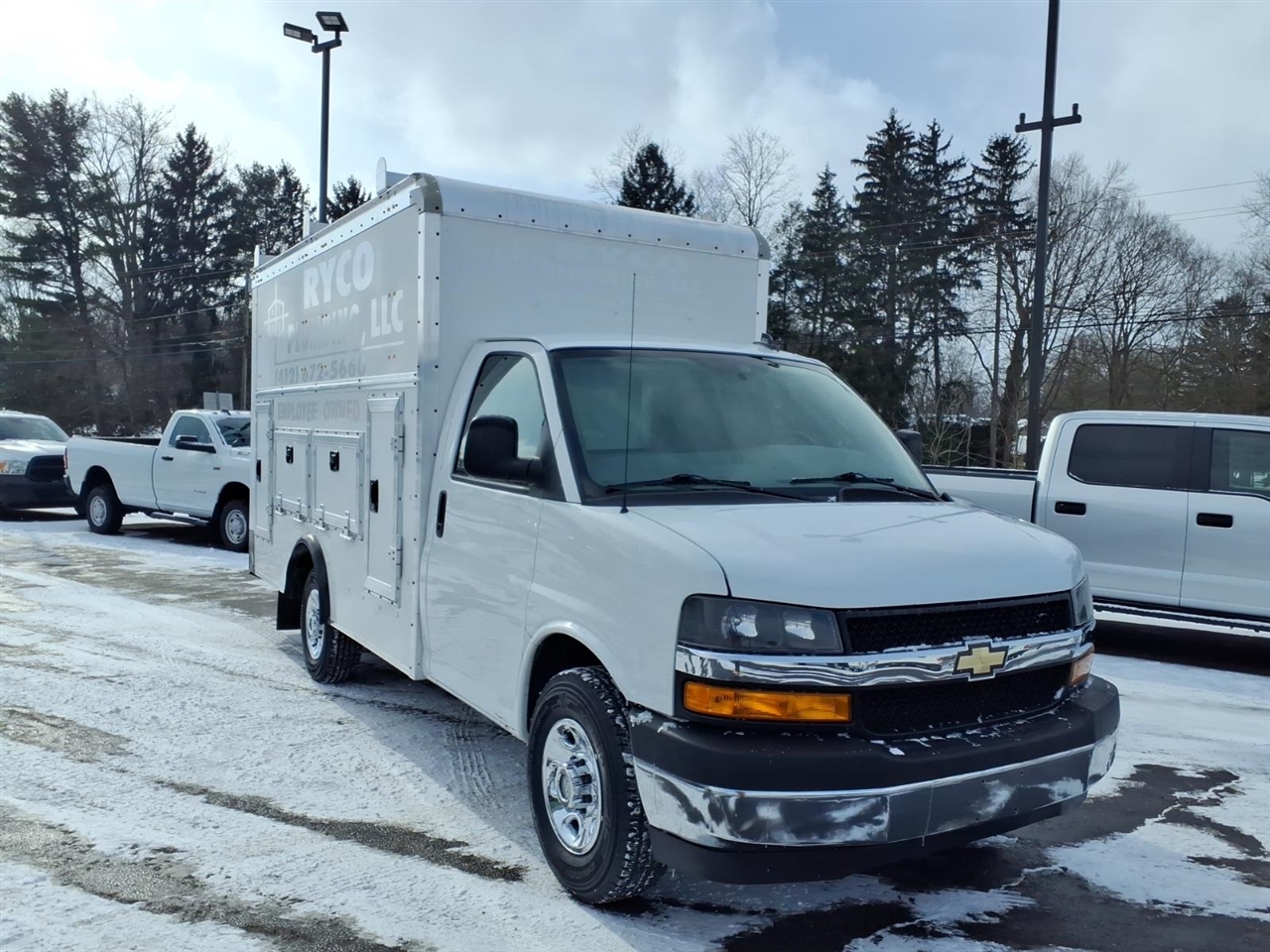 Chevrolet Express Commercial Cutaway 3500 Van 139" 2019