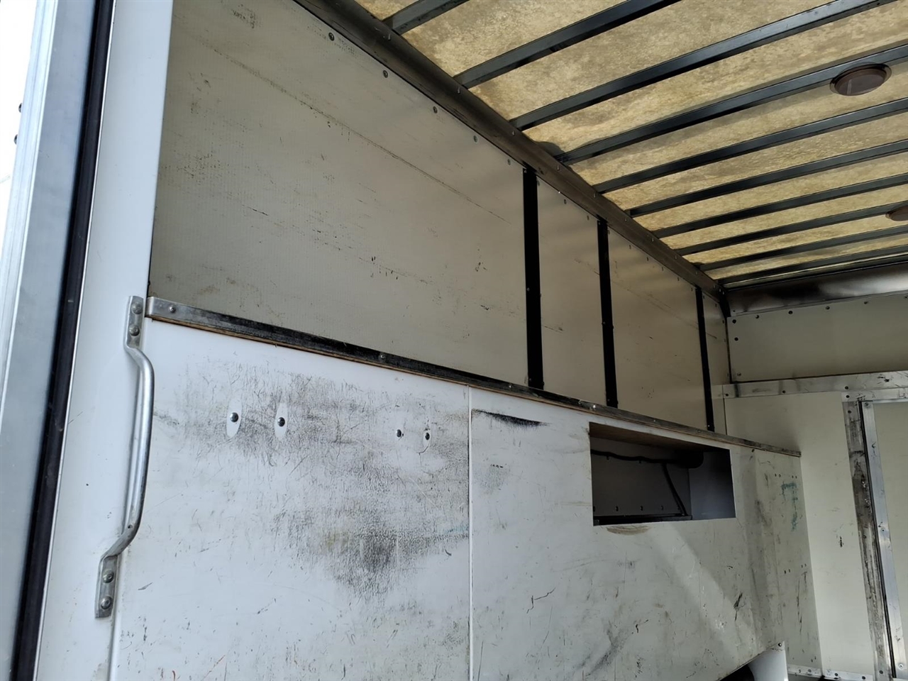 Chevrolet Express Commercial Cutaway 3500 Van 139" 2019