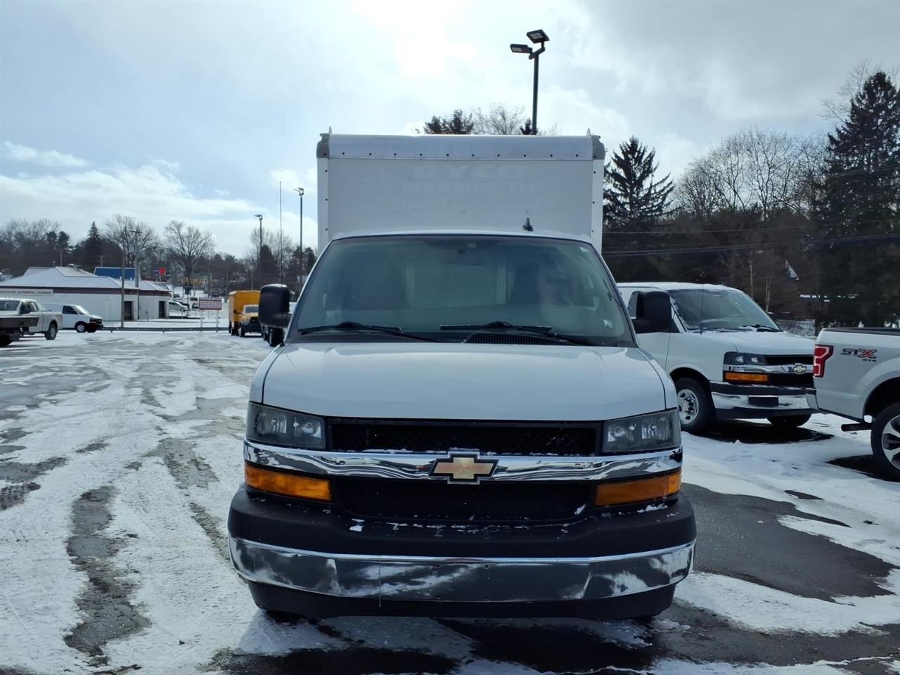 Chevrolet Express Commercial Cutaway 3500 Van 139" 2019