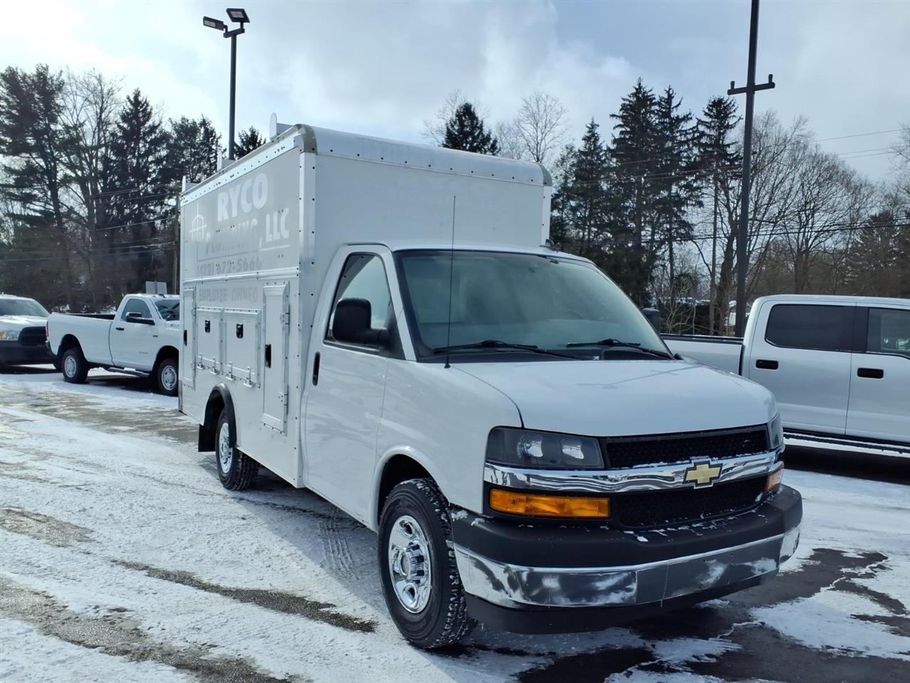 Chevrolet Express Commercial Cutaway 3500 Van 139" 2019