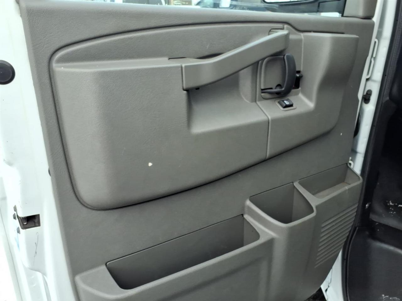 Chevrolet Express Commercial Cutaway 3500 Van 139" 2019