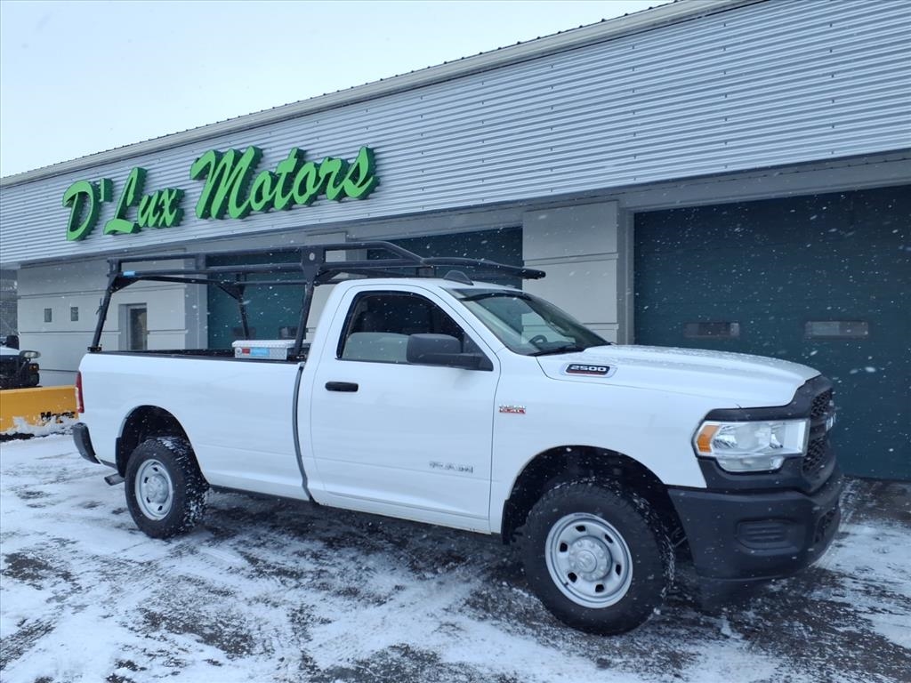 RAM 2500 Tradesman 4x2 Reg Cab 8' Box 2020