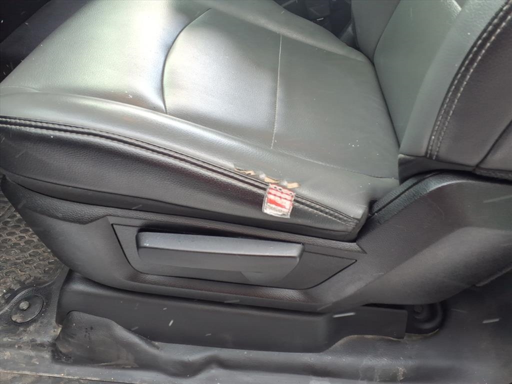 RAM 2500 Tradesman 4x2 Reg Cab 8' Box 2020