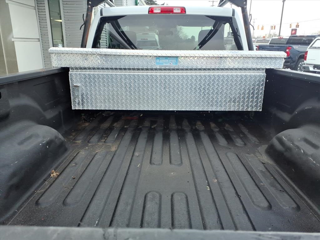 RAM 2500 Tradesman 4x2 Reg Cab 8' Box 2020
