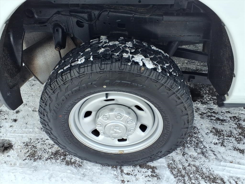 RAM 2500 Tradesman 4x2 Reg Cab 8' Box 2020