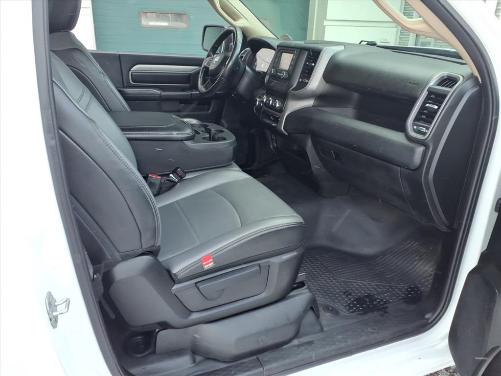 RAM 2500 Tradesman 4x2 Reg Cab 8' Box 2020