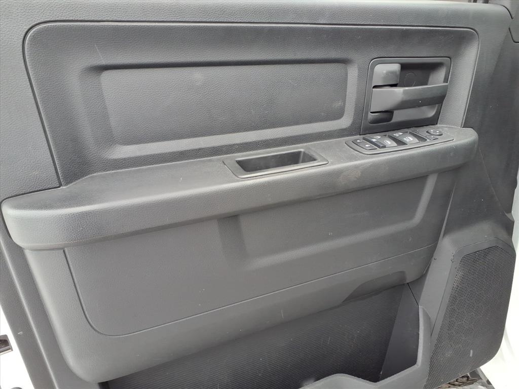 RAM 2500 Tradesman 4x4 Crew Cab 8' Box 2022