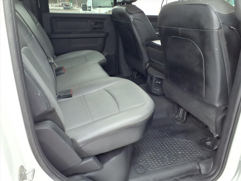 RAM 2500 Tradesman 4x4 Crew Cab 8' Box 2022