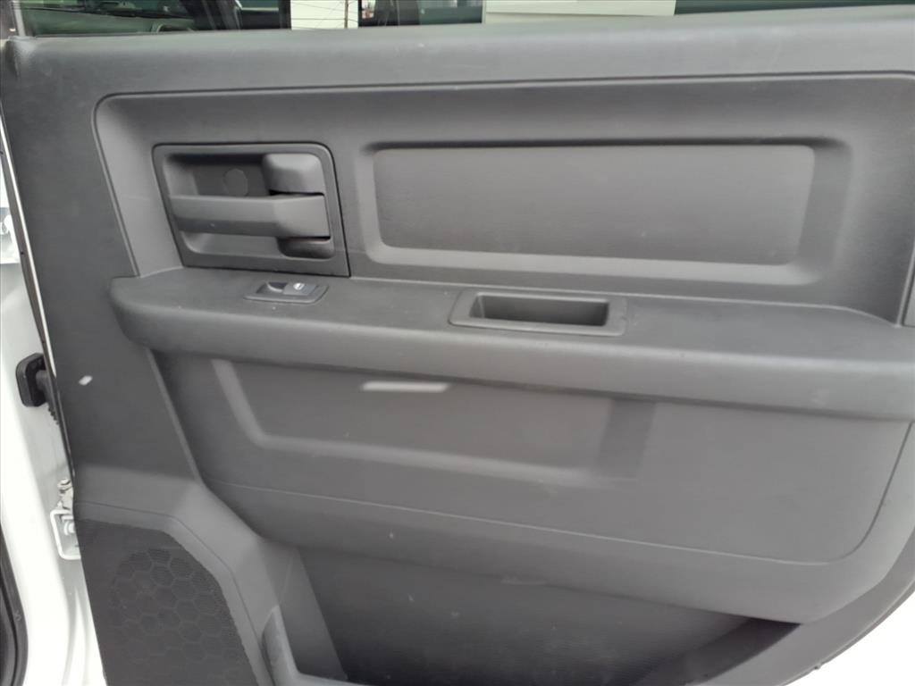 RAM 2500 Tradesman 4x4 Crew Cab 8' Box 2022