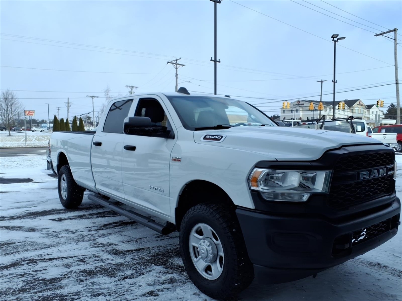 RAM 2500 Tradesman 4x4 Crew Cab 8' Box 2022