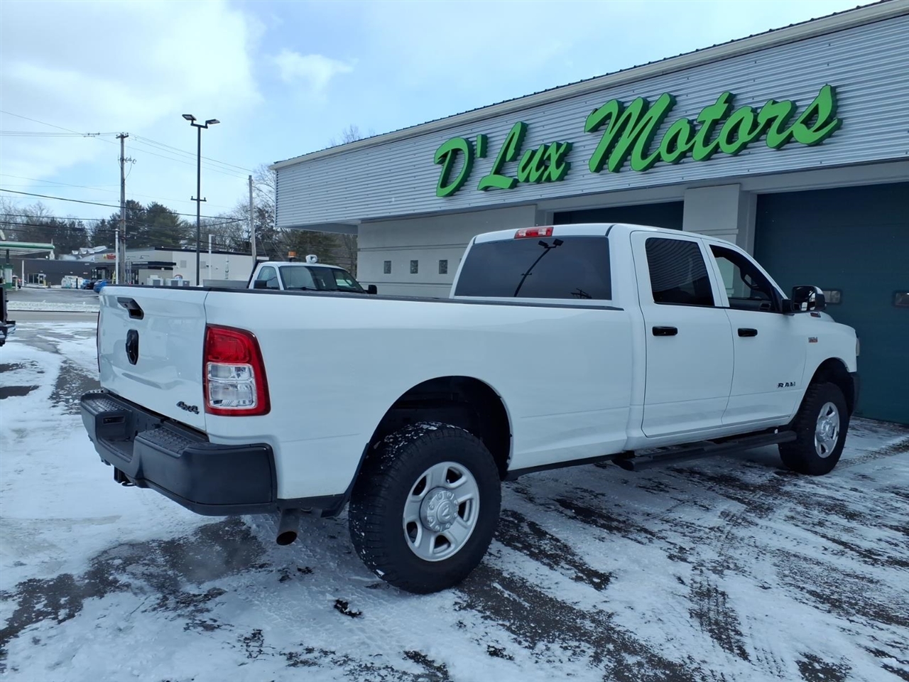 RAM 2500 Tradesman 4x4 Crew Cab 8' Box 2022