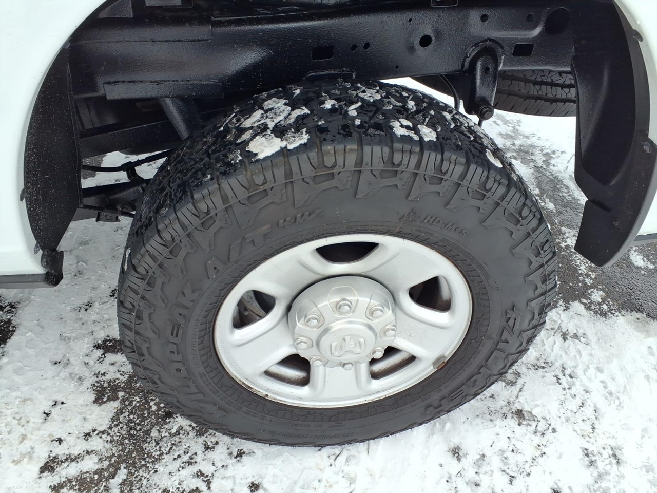 RAM 2500 Tradesman 4x4 Crew Cab 8' Box 2022