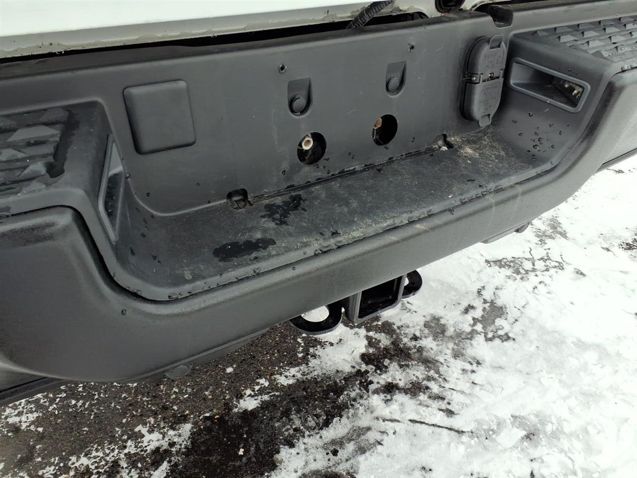 RAM 2500 Tradesman 4x4 Crew Cab 8' Box 2022