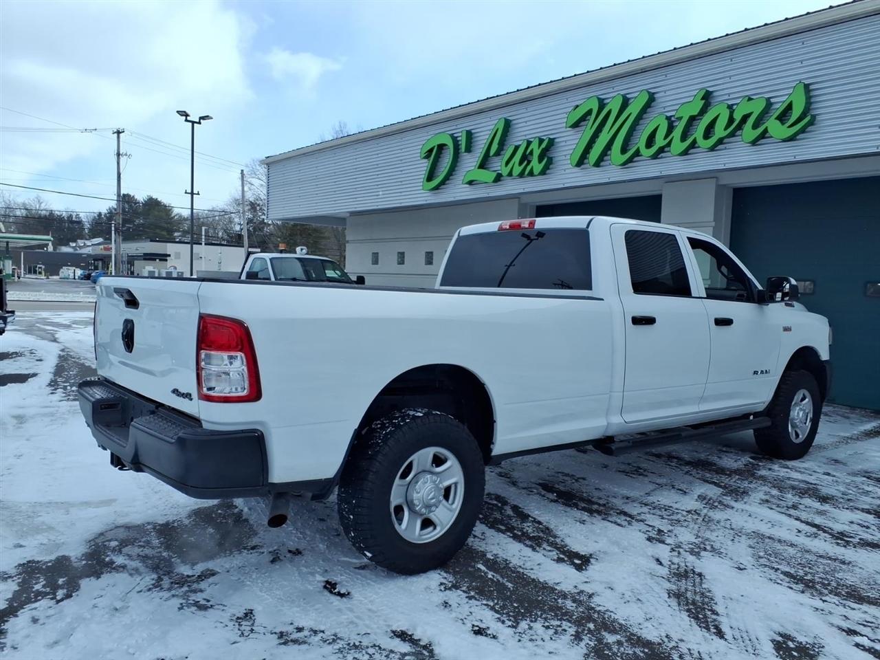 RAM 2500 Tradesman 4x4 Crew Cab 8' Box 2022