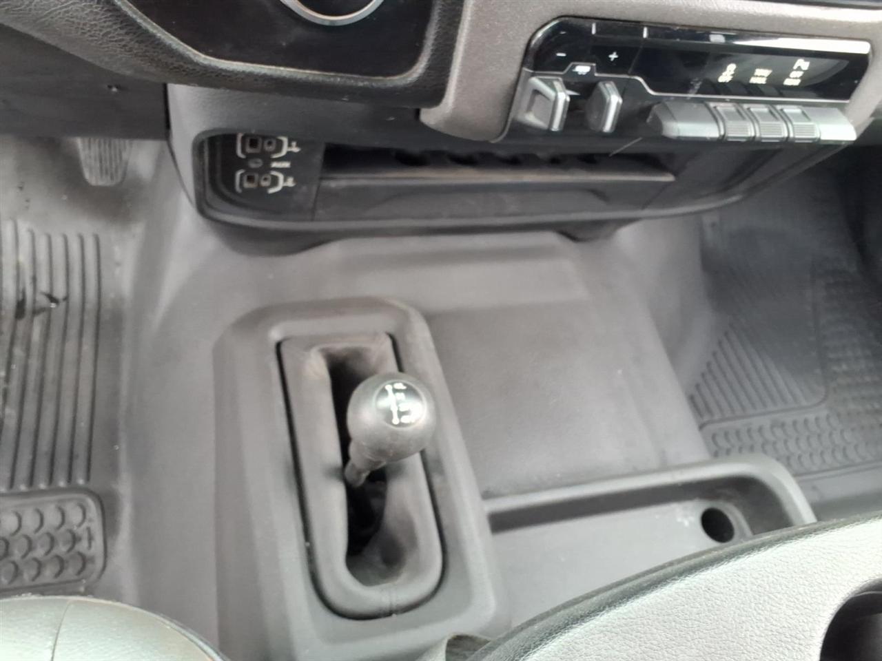 RAM 2500 Tradesman 4x4 Crew Cab 8' Box 2022