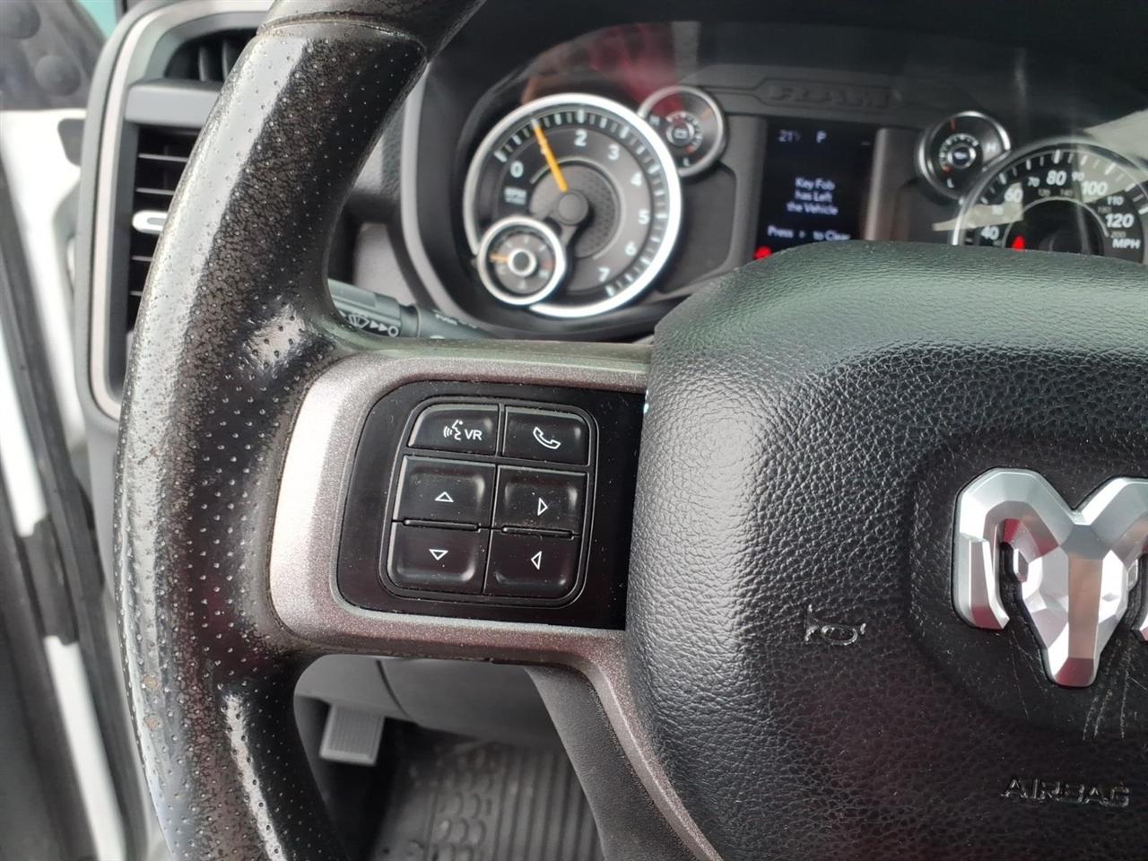 RAM 2500 Tradesman 4x4 Crew Cab 8' Box 2022