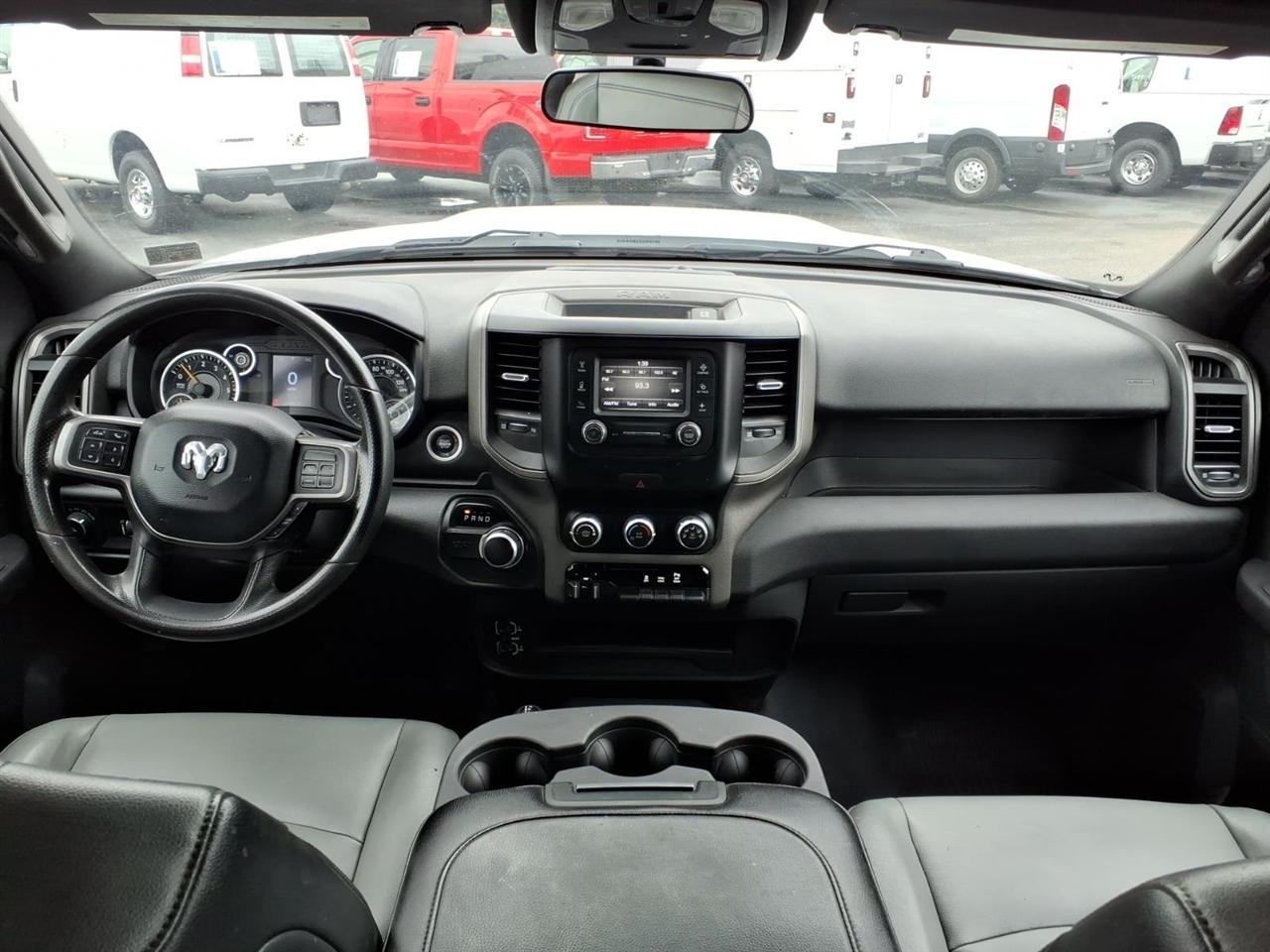 RAM 2500 Tradesman 4x4 Crew Cab 8' Box 2022