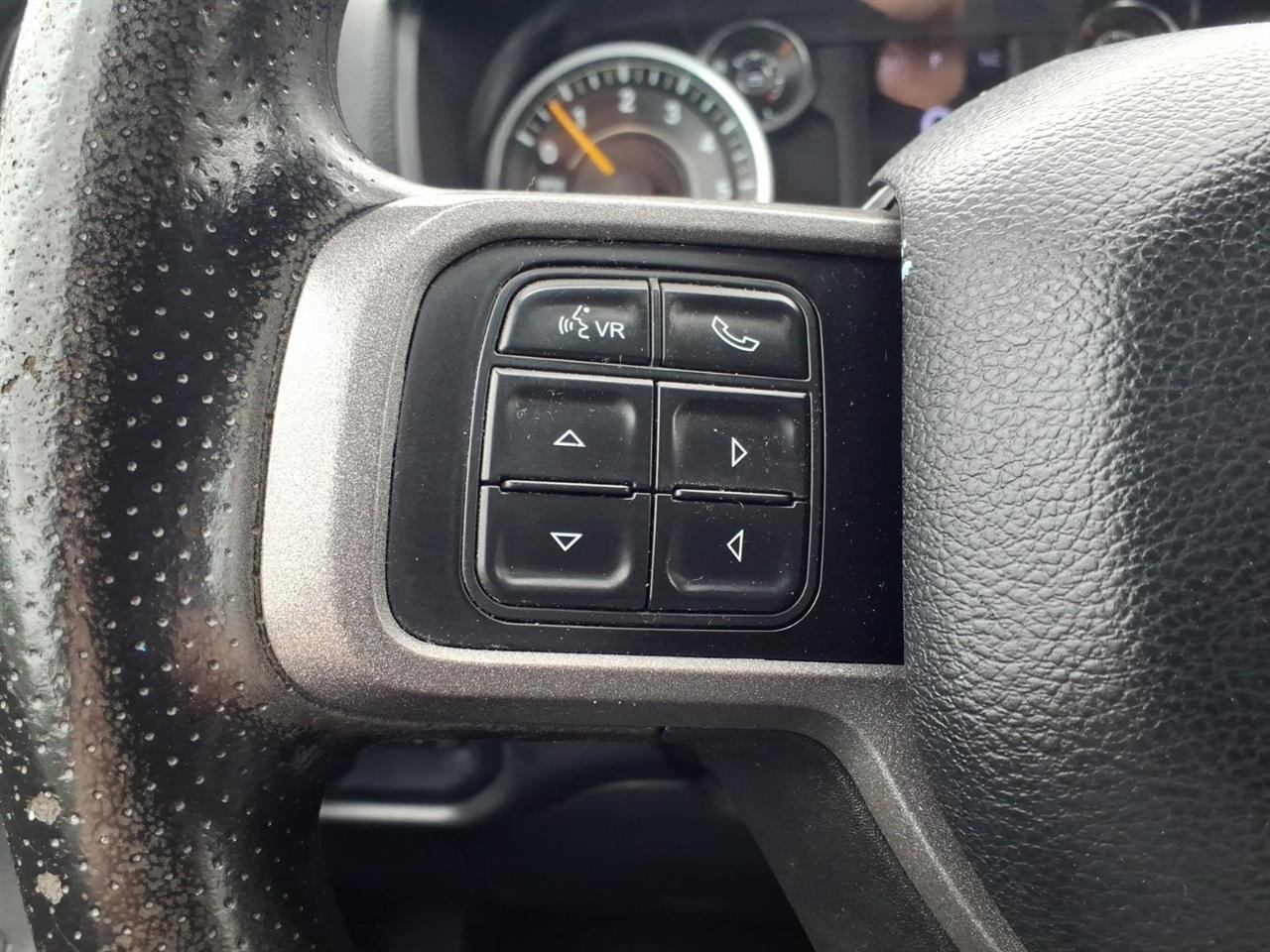 RAM 2500 Tradesman 4x4 Crew Cab 8' Box 2022