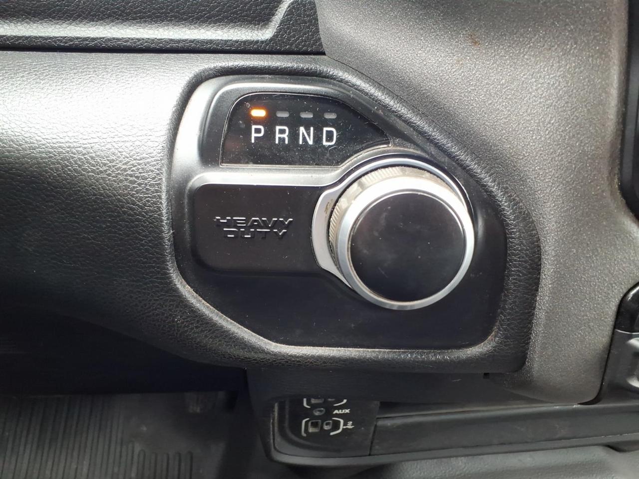 RAM 2500 Tradesman 4x4 Crew Cab 8' Box 2022