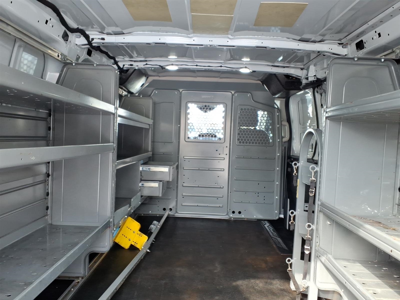 Ford Transit Van T-250 148" Low Rf 9000 GVWR Swing-Out RH Dr 2019