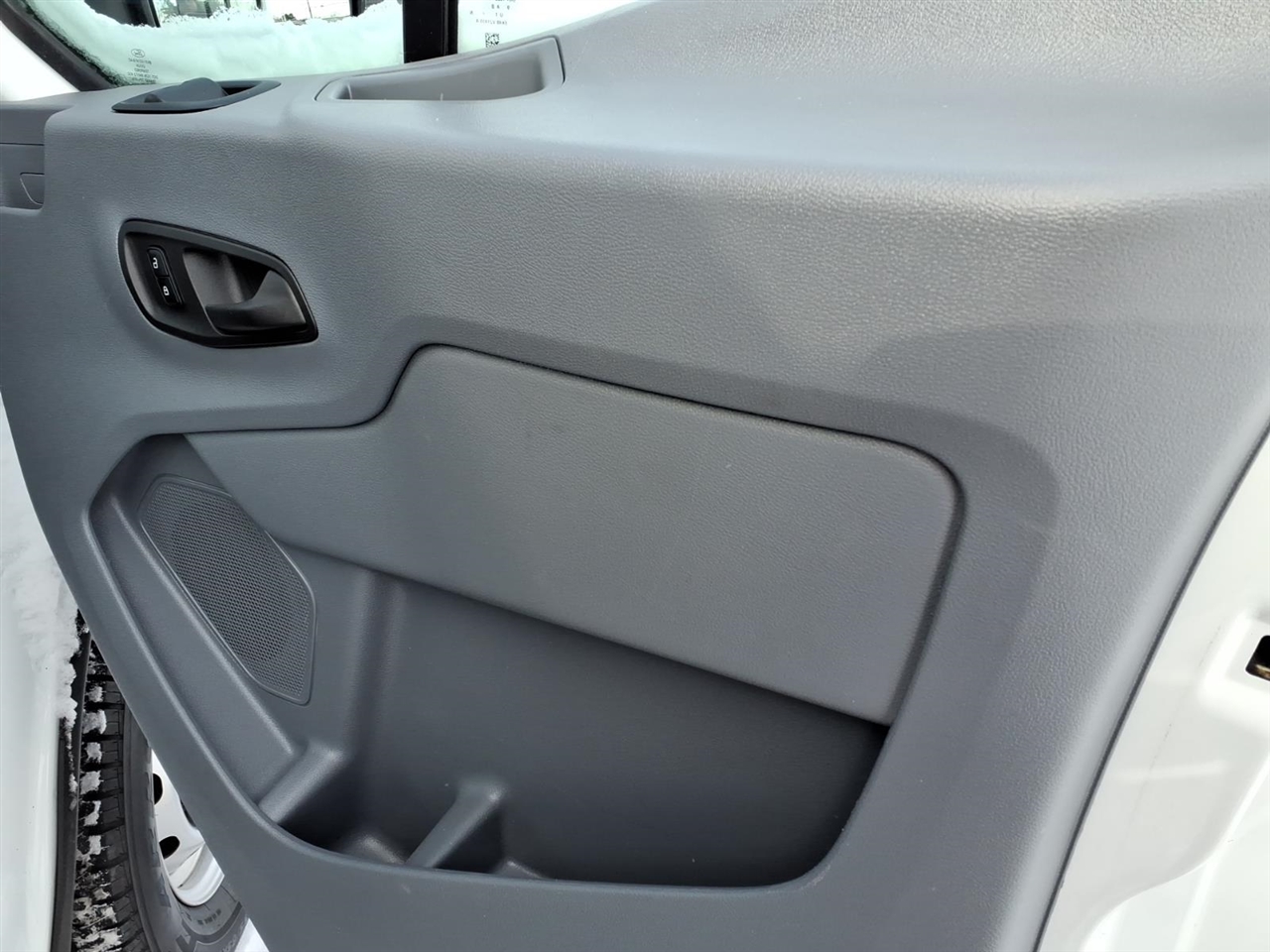 Ford Transit Van T-250 148" Low Rf 9000 GVWR Swing-Out RH Dr 2019